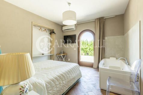 Casale vicino al Cen