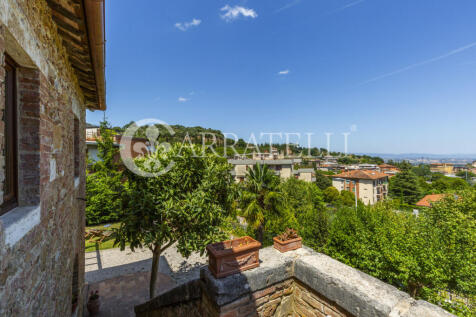 Casale vicino al Cen