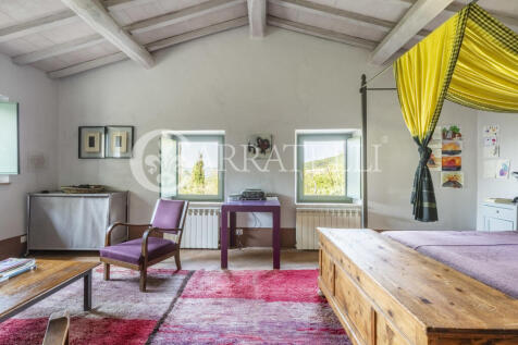 Casale con terreno i