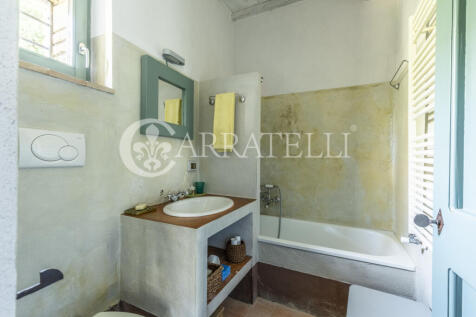 Casale con terreno i