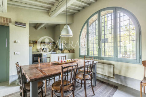 Casale con terreno i
