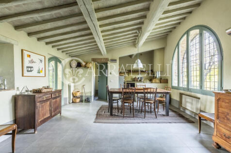 Casale con terreno i