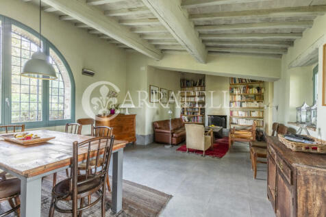 Casale con terreno i