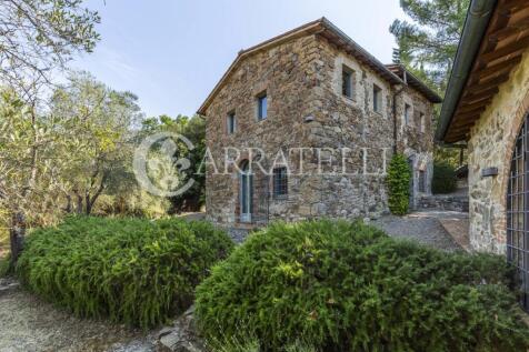 Casale con terreno i
