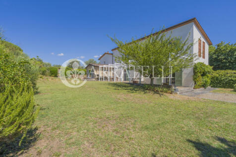 Villa con giardino v