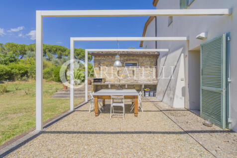 Villa con giardino v