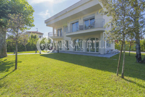 Villa ristruttura ne