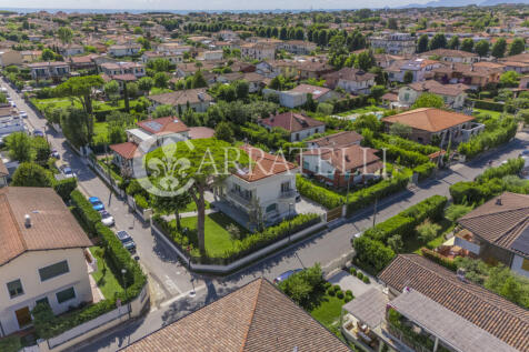 Villa ristruttura ne