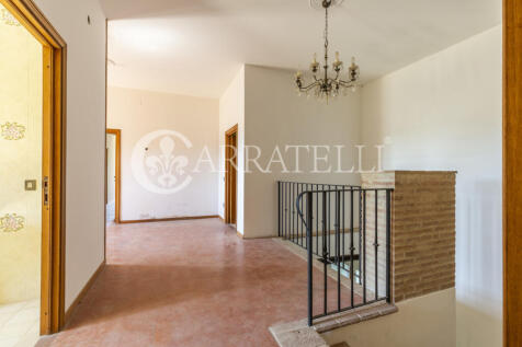 Casale in buono stat