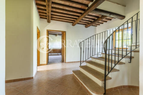 Casale in buono stat