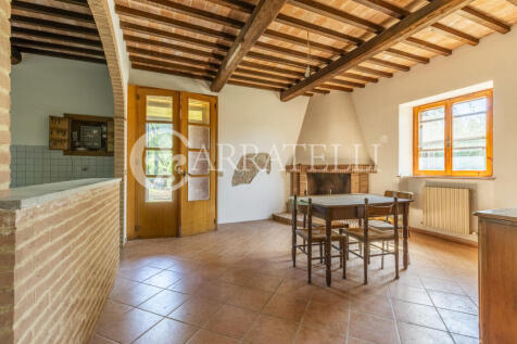 Casale in buono stat