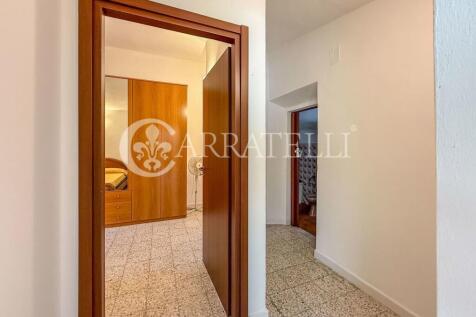 Casale con giardino