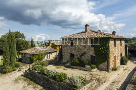 Casale ristrutturato