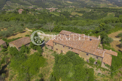 Casale da ristruttur