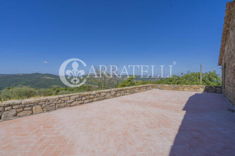 Casale da ristruttur