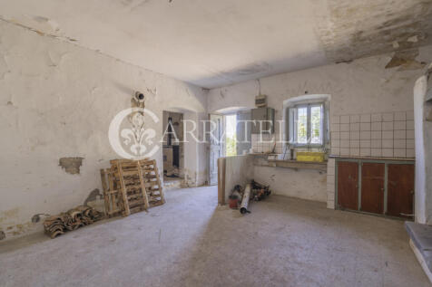 Casale da ristruttur