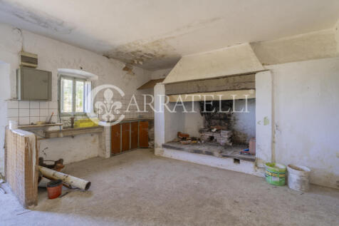 Casale da ristruttur