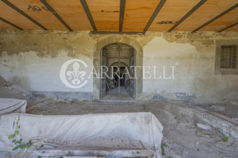 Casale da ristruttur