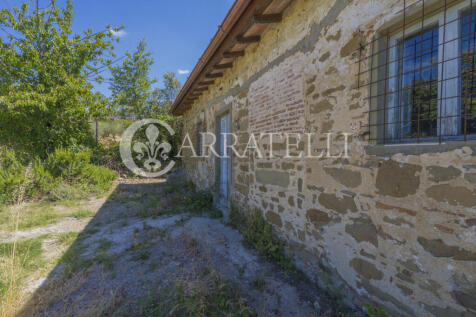 Casale da ristruttur