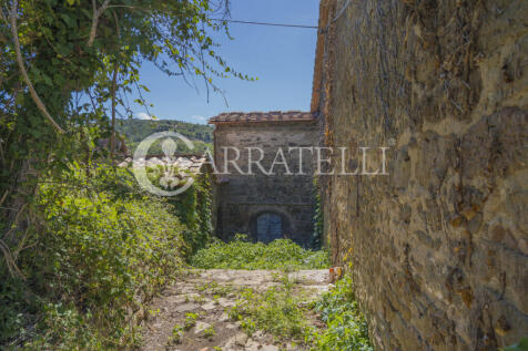 Casale da ristruttur