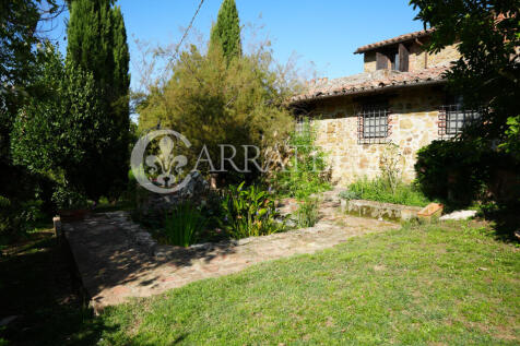 Casale con piscina e