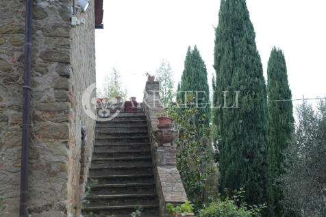 Casale con piscina e