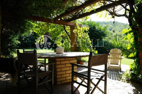 Casale con piscina e