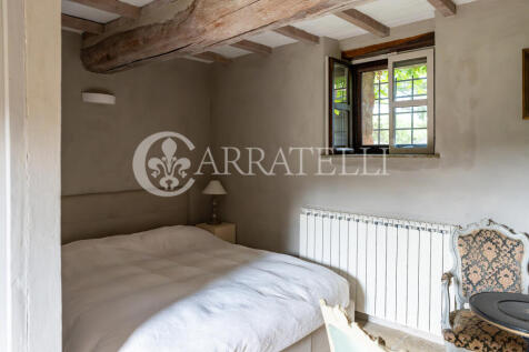 Casale con piscina e