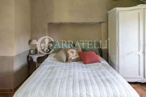 Casale con piscina e