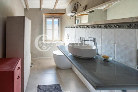 Casale con piscina e