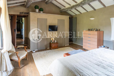 Casale con piscina e