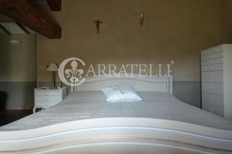 Casale con piscina e