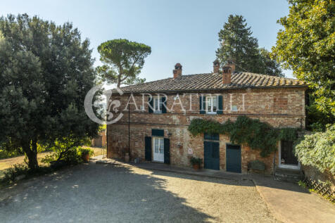 Casale con annessi e