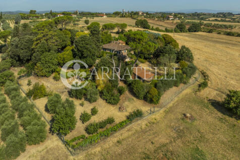 Casale con annessi e