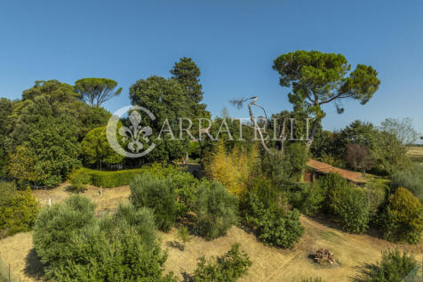 Casale con annessi e