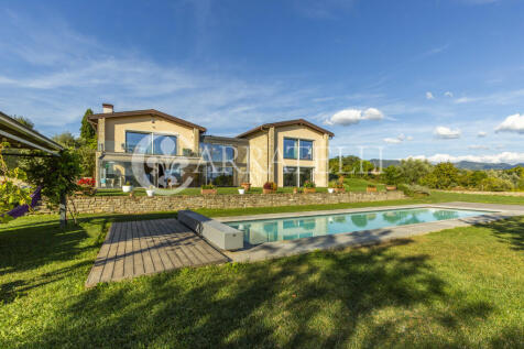 Prestigiosa villa in