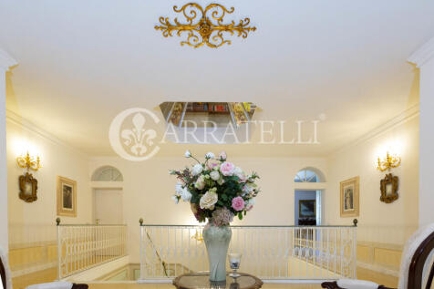 Elegante villa front