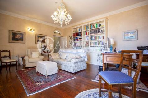 Elegante villa front