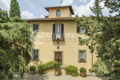 Superba villa storic