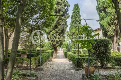 Superba villa storic