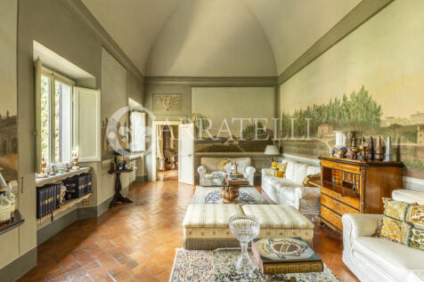 Superba villa storic