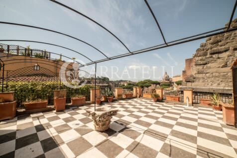 Imponente palazzo co