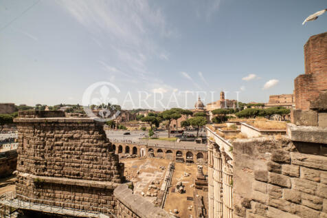 Imponente palazzo co