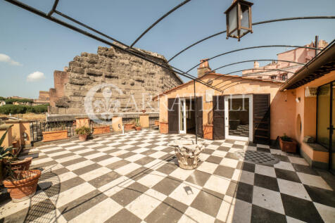 Imponente palazzo co