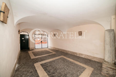 Imponente palazzo co