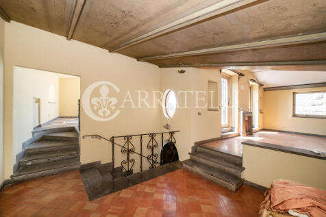 Imponente palazzo co