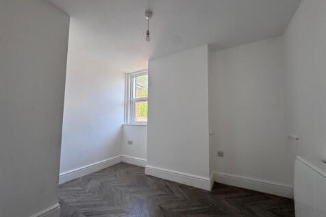 F5 ML Bedroom.jpg