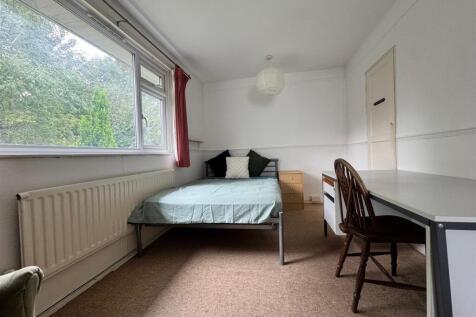Room 4.jpg