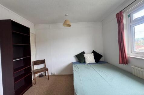 room 5b.jpg