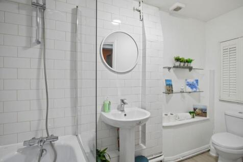 Flat A CM Bathroom.jpg